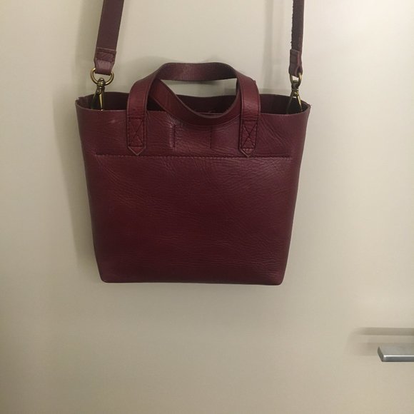 Madewell Handbags - The Small Transport Leather Cross Body Bag